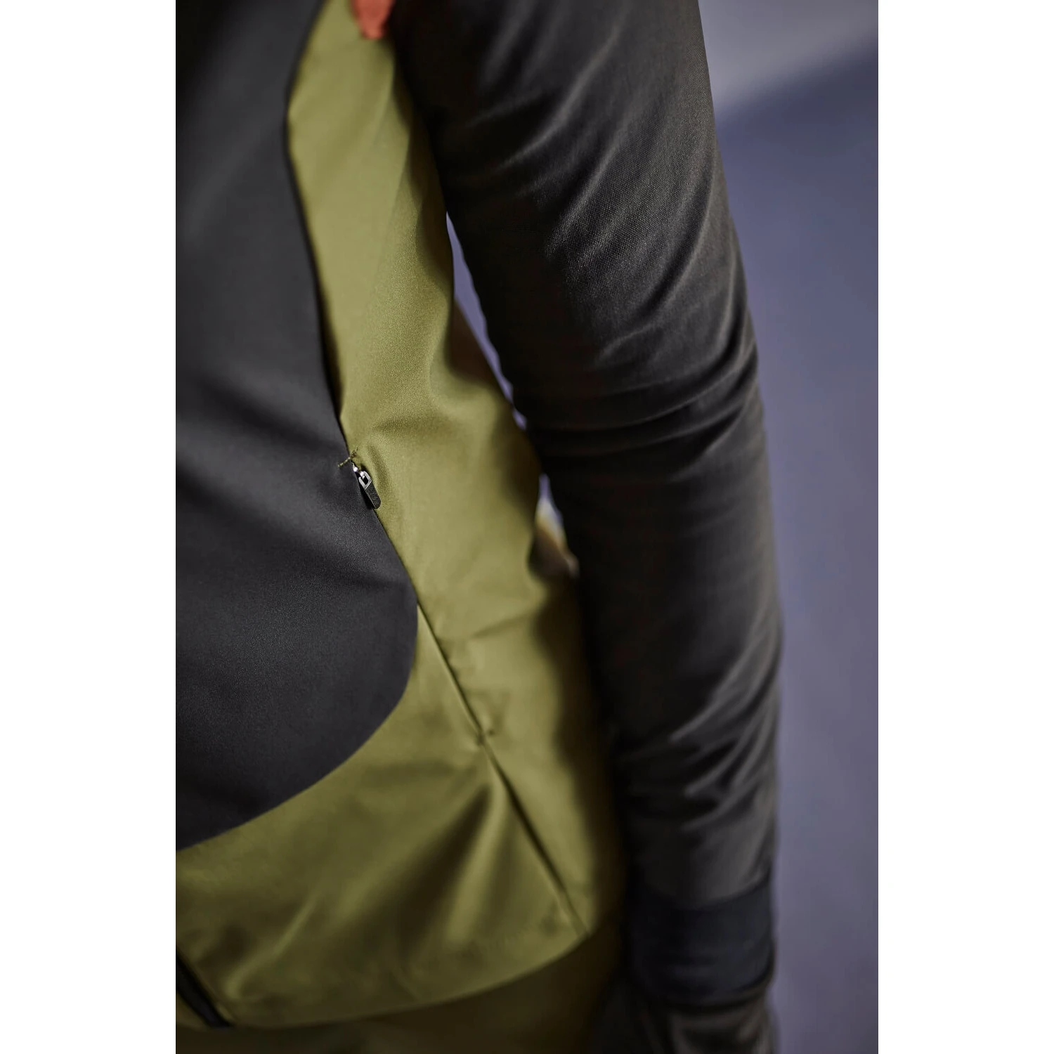 Maloja GrünfinkM. Women's Nordic Hybrid Softshell Vest - Moonless Multi 0821 - Image 5