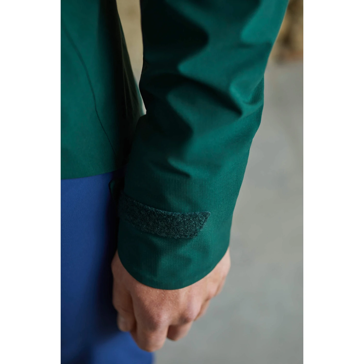 Maloja VeloU. Rain Roadbike Jacket - Rosehip 8674 - Image 8